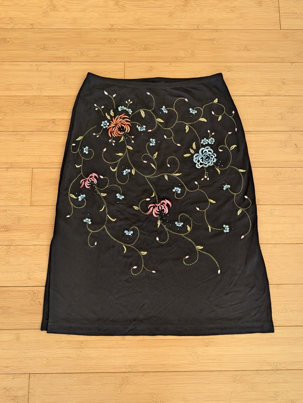 BCBGMaxAzria Black 90s Beaded Embroidered Floral Midi Skirt